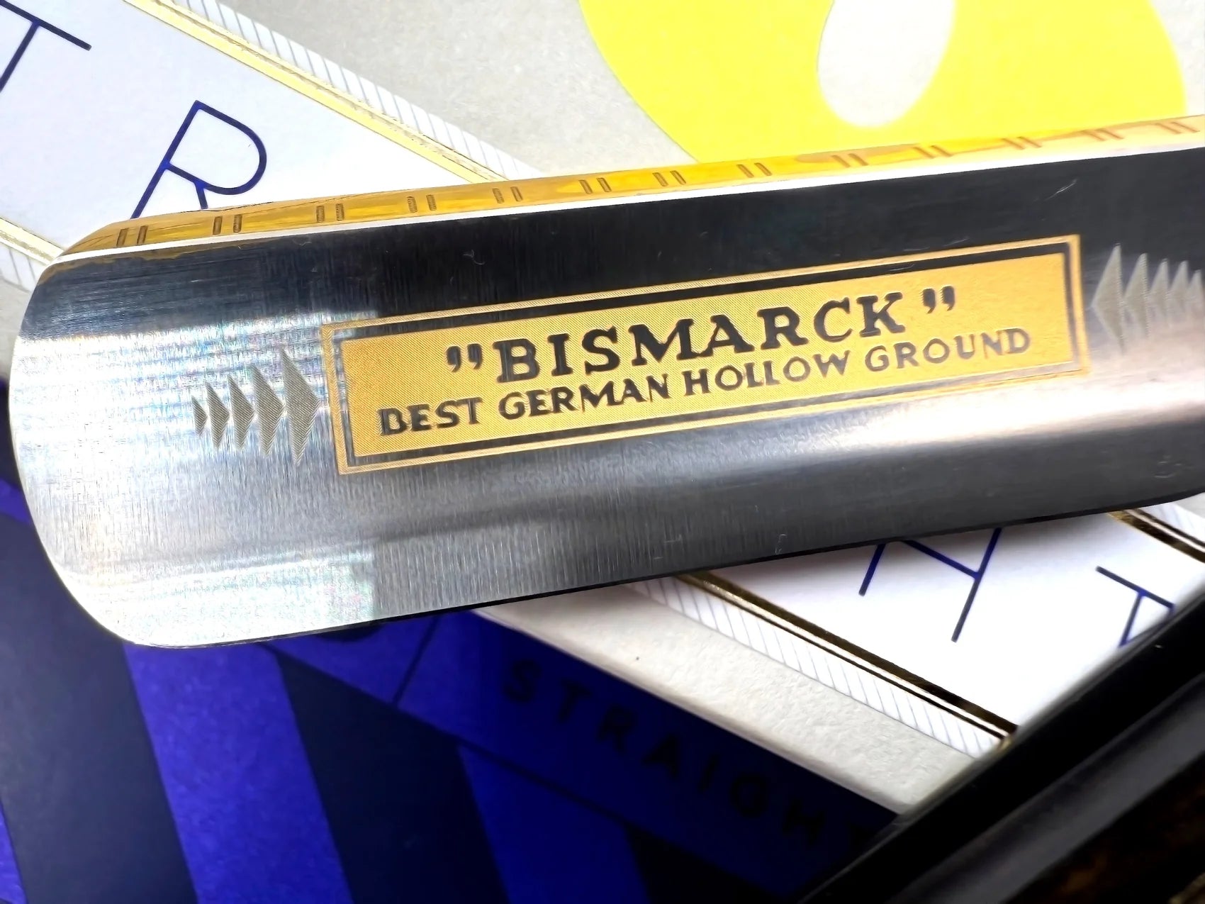 Dovo Straight Razor Bismarck 6/8"